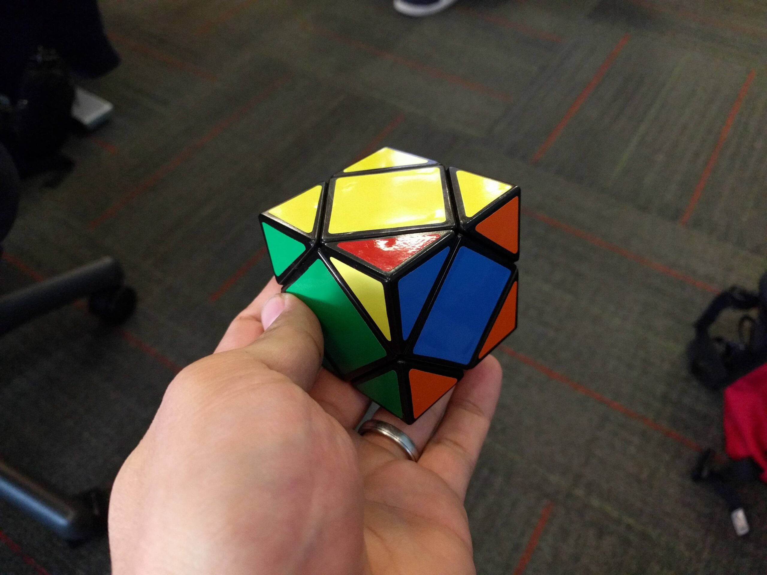 skewb rubik's cube solving strategy
