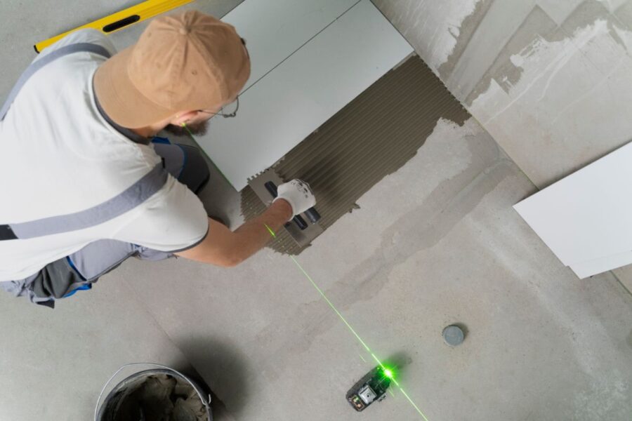 The Best Laser Level for Tiling: What to Consider